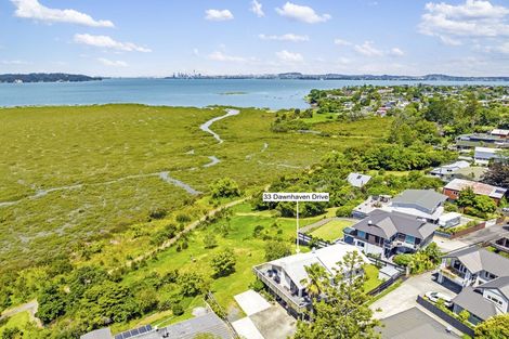 Photo of property in 33 Dawnhaven Drive, Te Atatu Peninsula, Auckland, 0610
