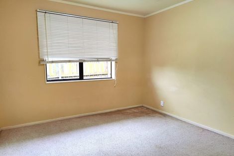 Photo of property in 18 Channing Crescent, Botany Downs, Auckland, 2010