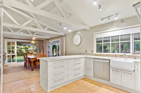 Photo of property in 42 Kayelene Place, Omokoroa, 3114