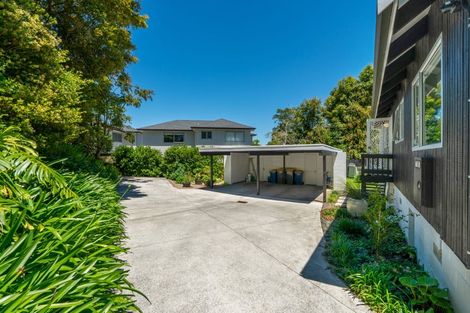 Photo of property in 1/41 Ravenwood Drive, Forrest Hill, Auckland, 0620