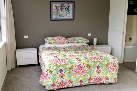 Photo of property in The Strand, 5/16 Ronald Street, Strandon, New Plymouth, 4312