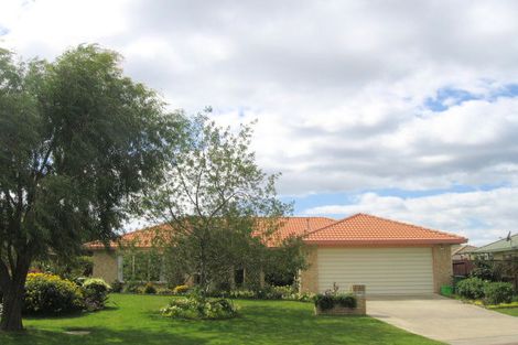 Photo of property in 18 Lasiandra Place, Mount Maunganui, 3116