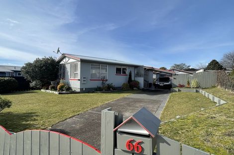 Photo of property in 66 Richmond Avenue, Richmond Heights, Taupo, 3330