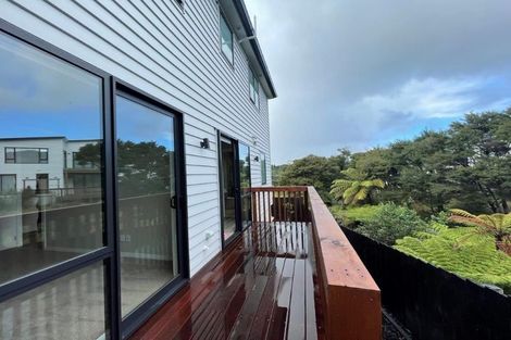 Photo of property in 4 Caldwell Place, Pinehill, Auckland, 0632