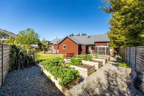 Photo of property in 18 Redfern Terrace, Arthurs Point, Queenstown, 9371
