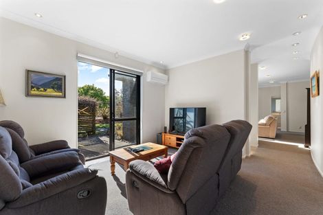 Photo of property in 15 Solan Drive, Waimauku, 0812