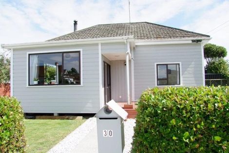 Photo of property in 30 Burns Street, Milton, 9220