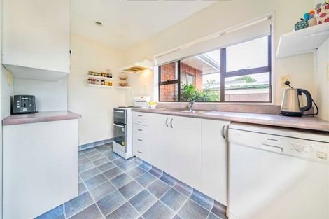 Photo of property in 5 California Drive, Totara Park, Upper Hutt, 5018