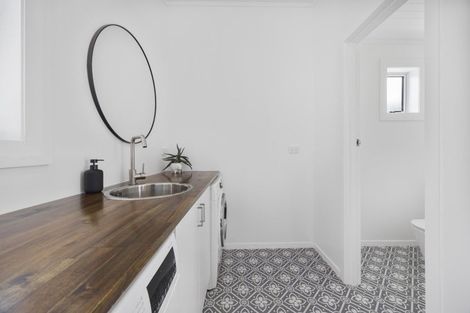 Photo of property in 78 Middleton Road, Kew, Dunedin, 9012