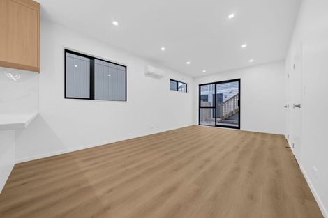 Photo of property in 22 Whare Kauri Road, Papakura, 2110