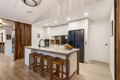 Photo of property in 19 Titoki Lane, Whangamata, 3691