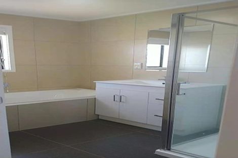 Photo of property in 1/6 Colum Place, Bucklands Beach, Auckland, 2014