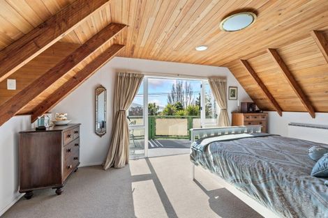 Photo of property in 124 Marine Drive, Diamond Harbour, Lyttelton, 8971