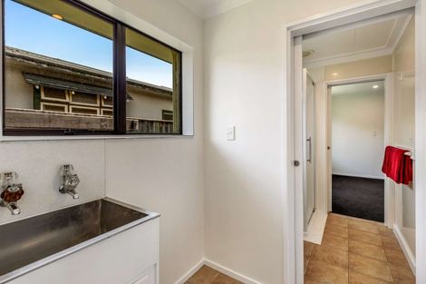 Photo of property in 24 Rangitira Avenue, Palmerston North, 4414