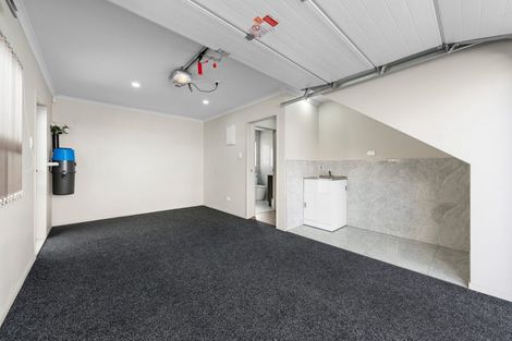 Photo of property in 102b Fitzroy Street, Papatoetoe, Auckland, 2104
