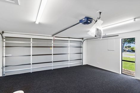 Photo of property in 16 Hillary Street, Waimate, 7924