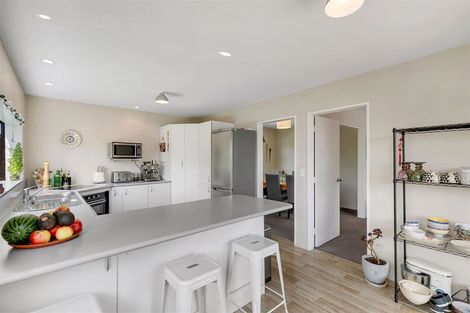 Photo of property in 308 Main Road, Tawa, Wellington, 5028