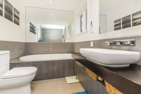 Photo of property in 18 Delhi Crescent, Khandallah, Wellington, 6035