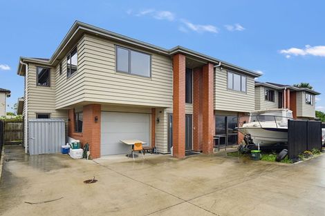 Photo of property in 56a Cambridge Terrace, Papatoetoe, Auckland, 2025