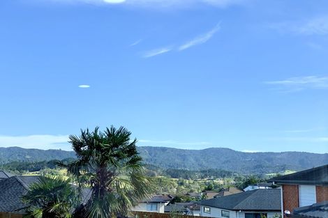 Photo of property in 11 San Ambrosio Rise, Henderson, Auckland, 0612