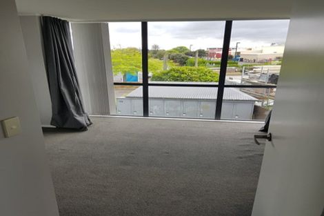 Photo of property in 1a/8 Crown Lynn Place, New Lynn, Auckland, 0600