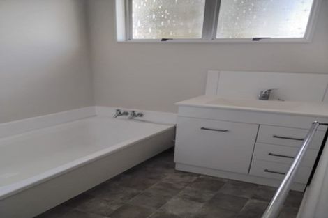 Photo of property in 43 South Belt, Solway, Masterton, 5810