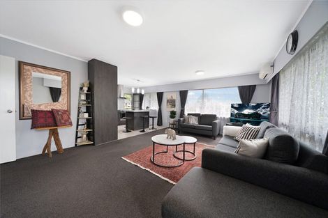 Photo of property in 1/33 Matuhi Rise, Henderson, Auckland, 0612