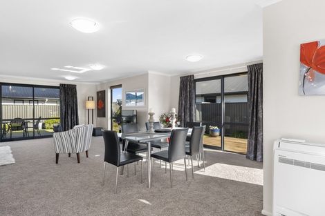 Photo of property in 11 Copperfield Close, Mosgiel, 9024