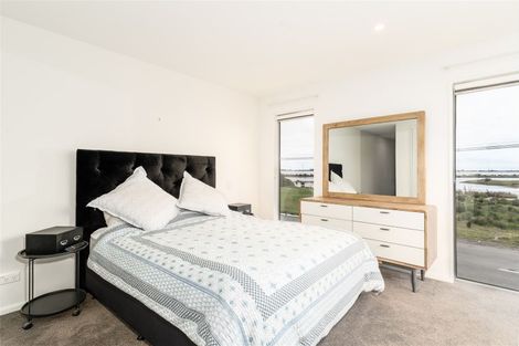 Photo of property in 52 Mccormacks Bay Road, Mount Pleasant, Christchurch, 8081