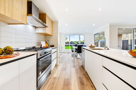 Photo of property in 6 Jaedee Court, Howick, Auckland, 2014