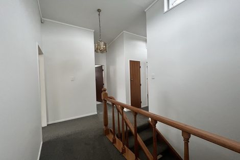 Photo of property in 1 Fyvie Avenue, Tawa, Wellington, 5028