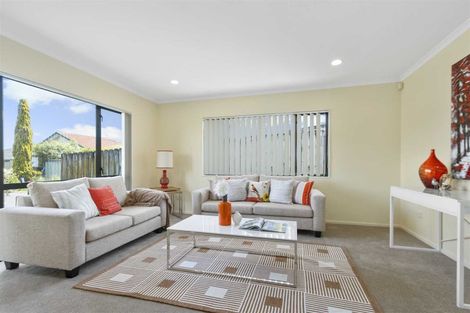 Photo of property in 11 Campile Close, East Tamaki, Auckland, 2016