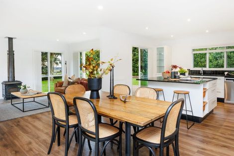 Photo of property in 35 Oram Drive, Turitea, Palmerston North, 4472