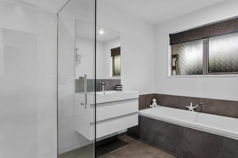 Photo of property in 65 Beachvale Drive, Kaiapoi, 7630