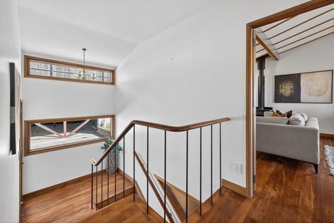 Photo of property in 1 Dyers Pass Road, Cashmere, Christchurch, 8022