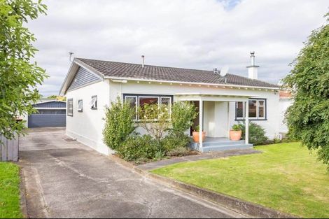 Photo of property in 6 Karaka Street, Hokowhitu, Palmerston North, 4410