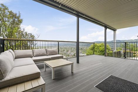 Photo of property in 32a Woodvale Grove, Fairfield, Lower Hutt, 5011