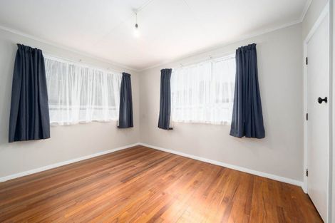 Photo of property in 3 Beauzami Crescent, Ascot Park, Porirua, 5024