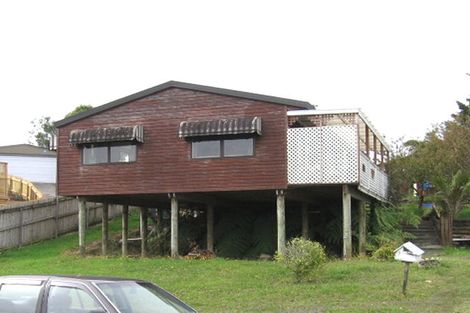 Photo of property in 3 Forster Place, West Harbour, Auckland, 0618