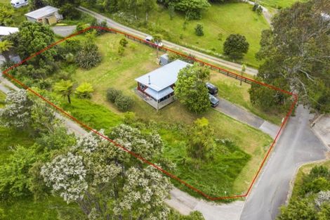 Photo of property in 28b Point Street, Raglan, 3225