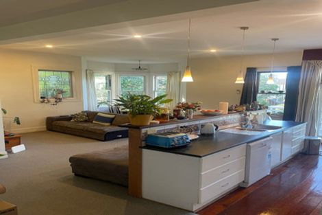 Photo of property in 56 Kelburn Parade, Kelburn, Wellington, 6012