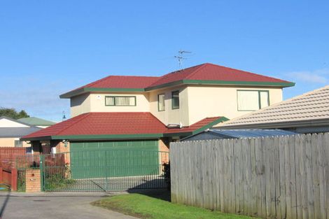 Photo of property in 5 Atlantic Place, Goodwood Heights, Auckland, 2105