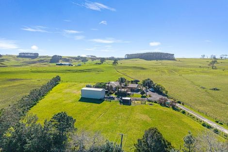 Photo of property in 242 Baylys Coast Road, Dargaville, 0377