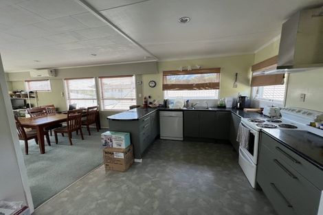 Photo of property in 56 Cochrane Avenue, Arkles Bay, Whangaparaoa, 0932