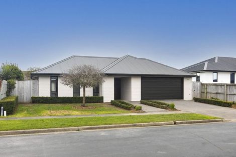 Photo of property in 21 Kingsbridge Drive, Burwood, Christchurch, 8083