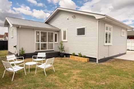 Photo of property in 12 Rata Street, Maeroa, Hamilton, 3200