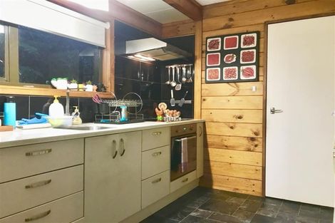 Photo of property in 1/9 Reynolds Place, Torbay, Auckland, 0630