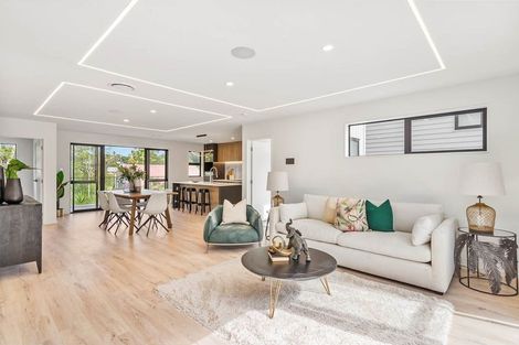 Photo of property in 116c Oaktree Avenue, Browns Bay, Auckland, 0630