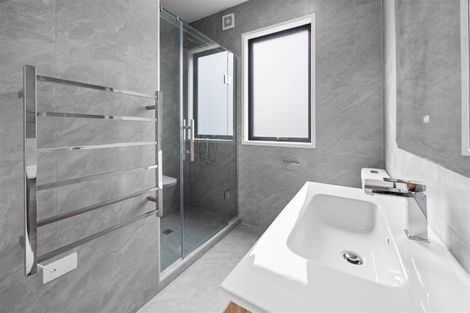 Photo of property in 12 Kautawa Lane, Massey, Auckland, 0614