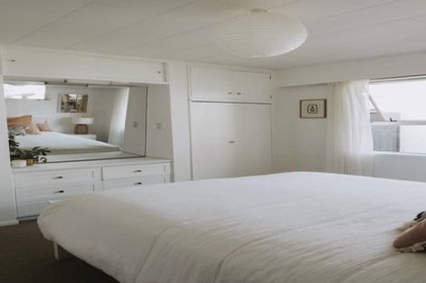 Photo of property in 3/237 Courtenay Street, Strandon, New Plymouth, 4312